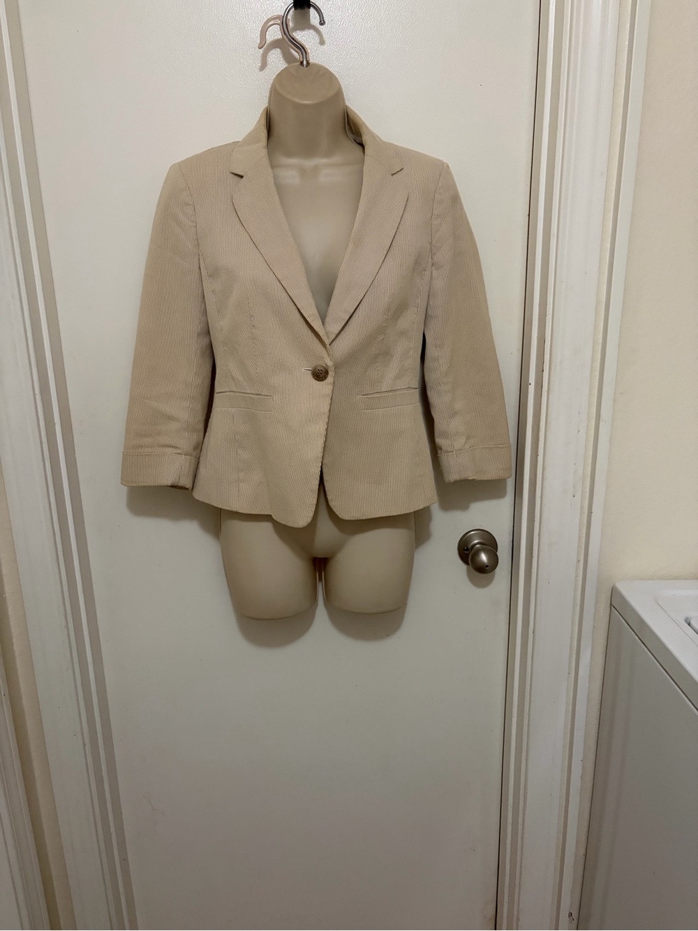 Ann Taylor Neutral Beige Tailored Blazer
